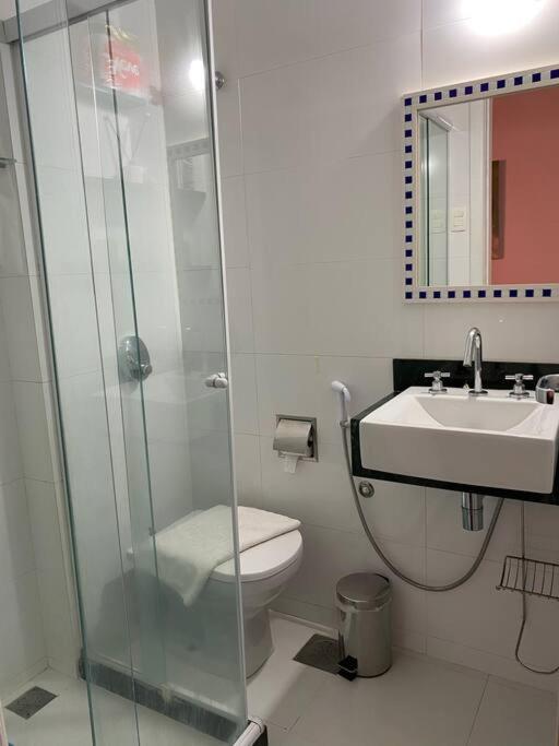 Charmoso Apartamento Na Av. Atlantica, Copacabana リオデジャネイロ エクステリア 写真