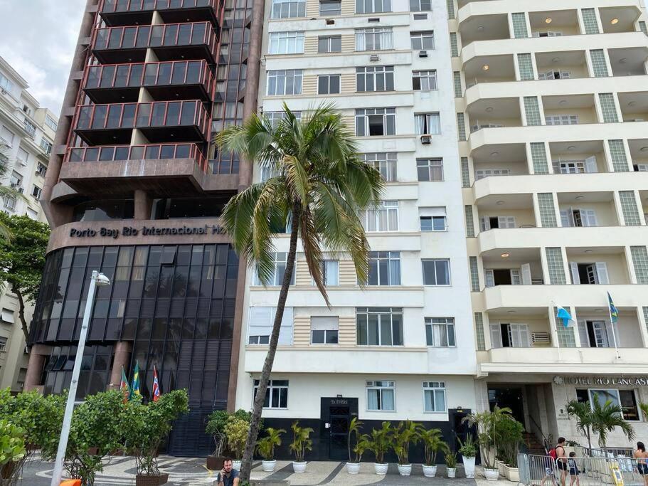Charmoso Apartamento Na Av. Atlantica, Copacabana リオデジャネイロ エクステリア 写真