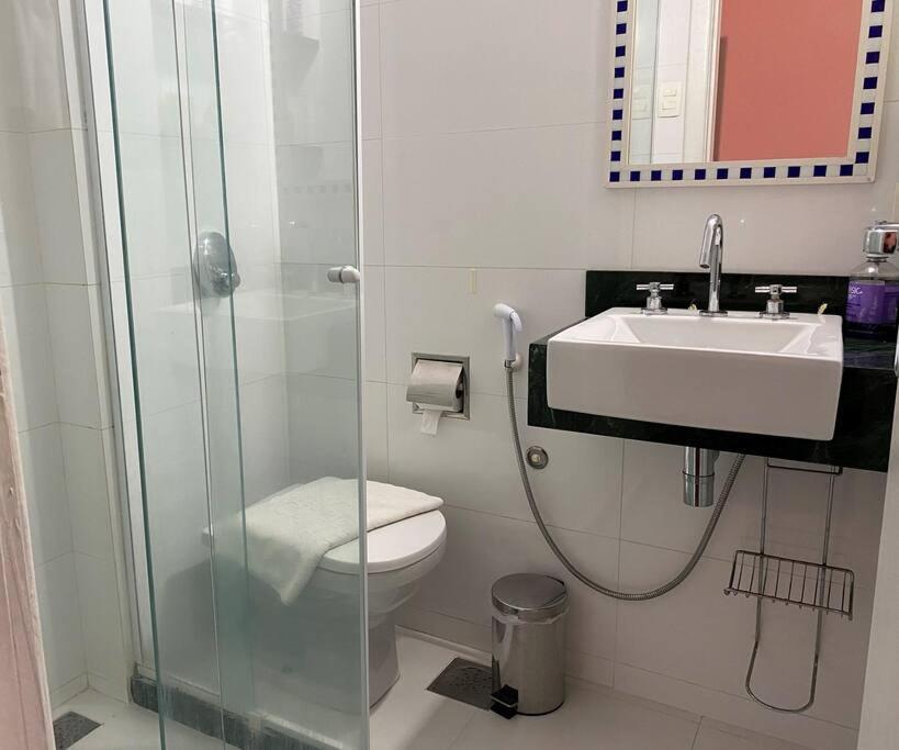 Charmoso Apartamento Na Av. Atlantica, Copacabana リオデジャネイロ エクステリア 写真